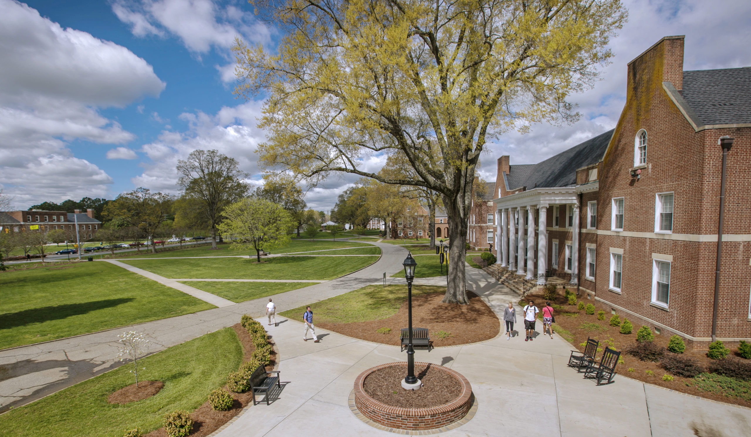 New Undergraduate Students Report to Campus Pfeiffer University